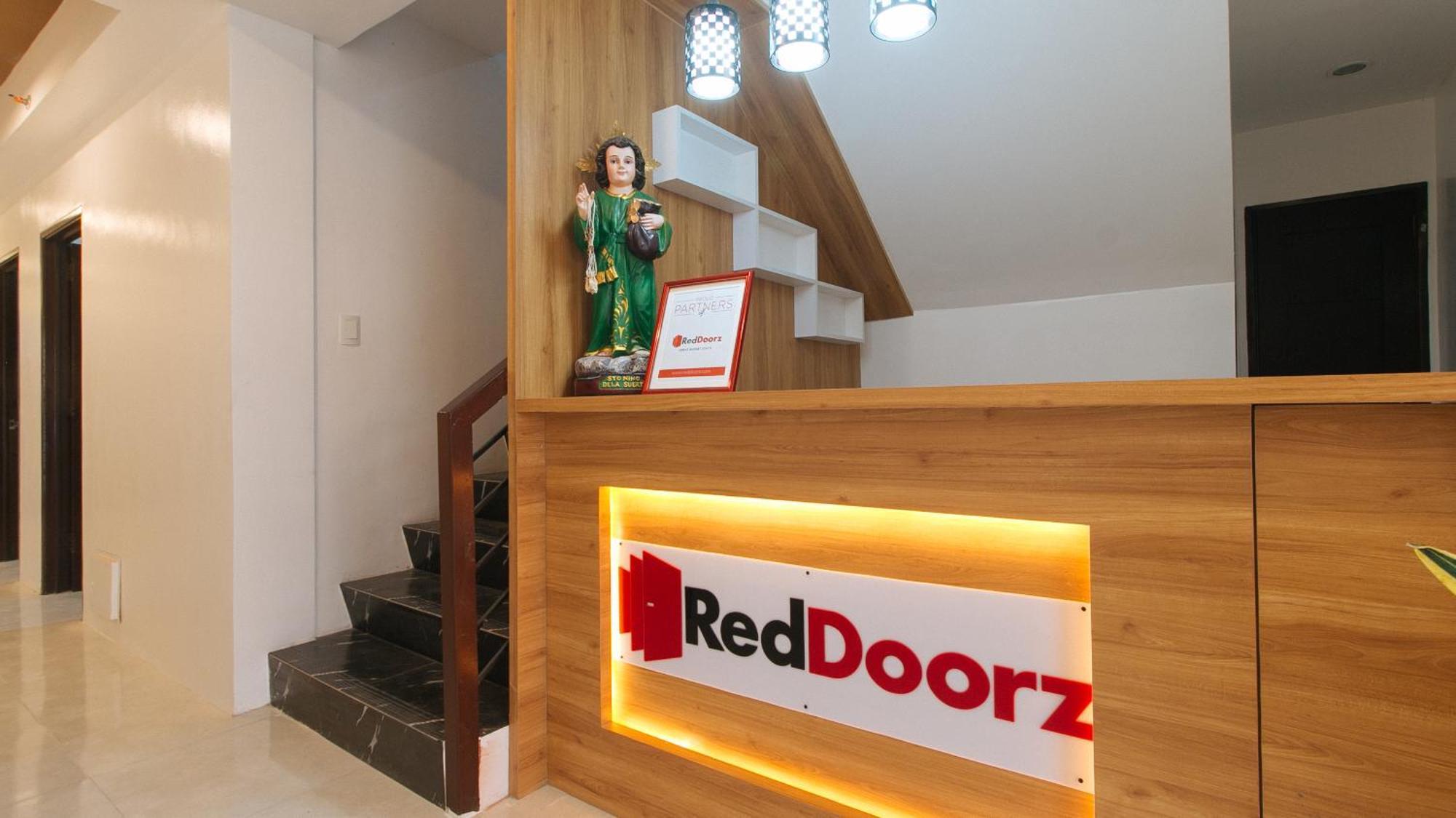 Reddoorz Near Ust Sampaloc Manila Hotel Buitenkant foto