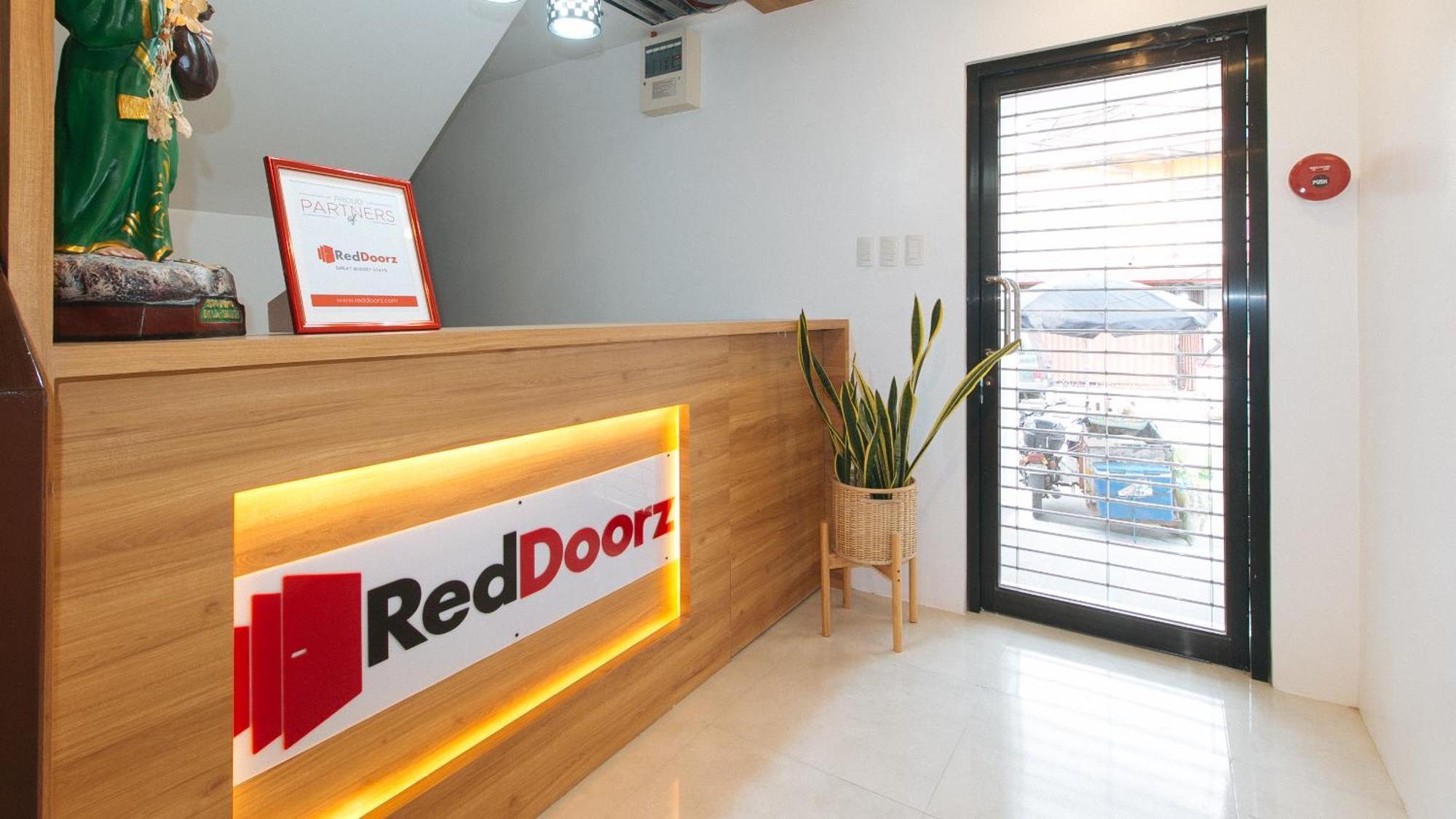 Reddoorz Near Ust Sampaloc Manila Hotel Buitenkant foto